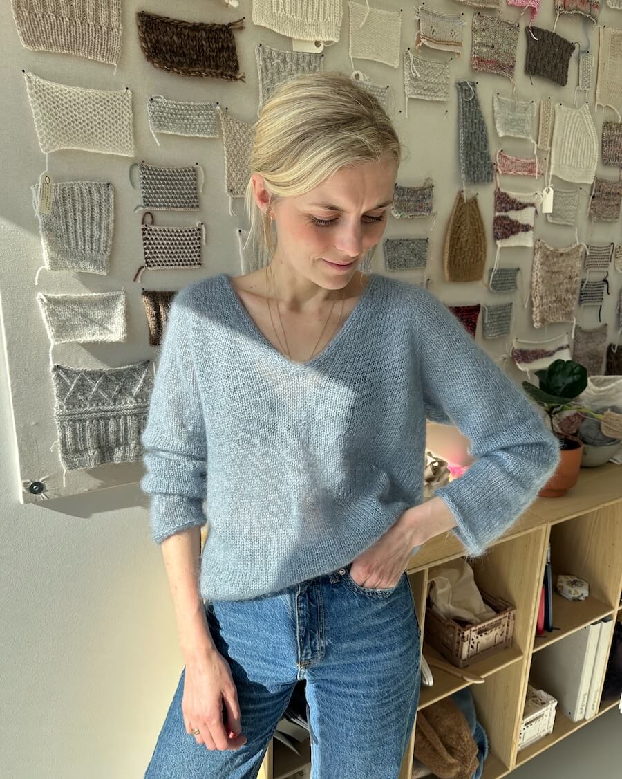 Petiteknit - Kumulus Bluse v-neck - Kit